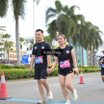 Runner Photo 3714035