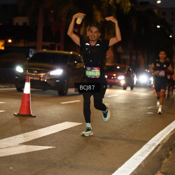 Runner Photo 3714202