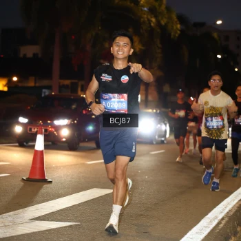 Runner Photo 3714210