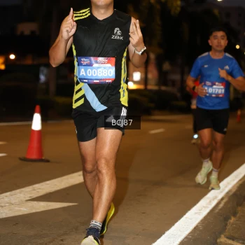 Runner Photo 3714336