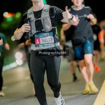 Runner Photo 3714386