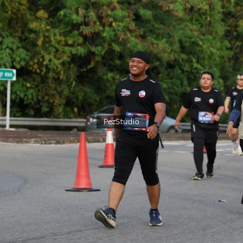 Runner Photo 3714393