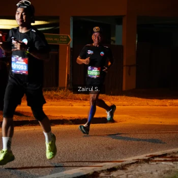 Runner Photo 3714399