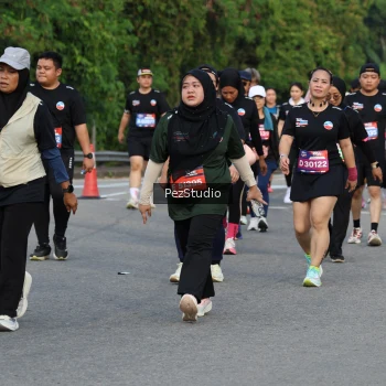 Runner Photo 3714453