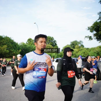 Runner Photo 3714551