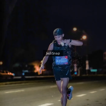 Runner Photo 3714574