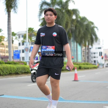 Runner Photo 3714674
