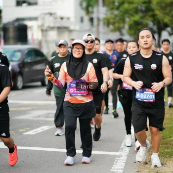 Runner Photo 3714736