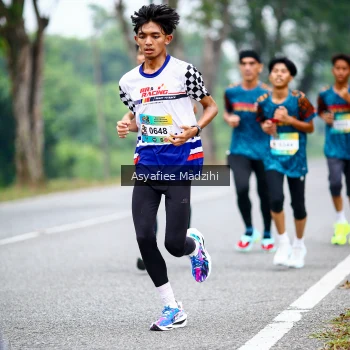 Runner Photo 3714754