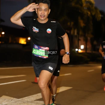 Runner Photo 3714759