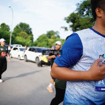 Runner Photo 3714765