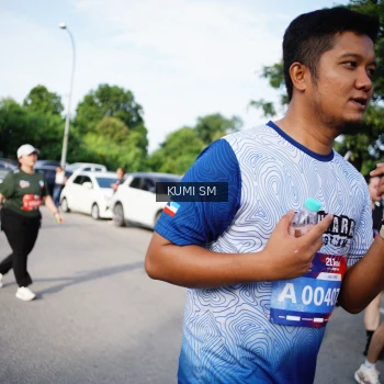 Runner Photo 3714785