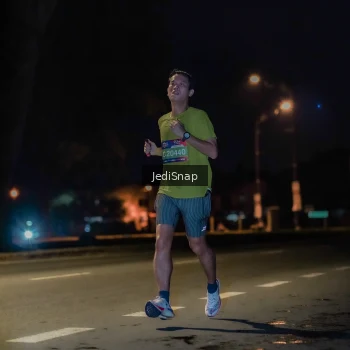 Runner Photo 3714797