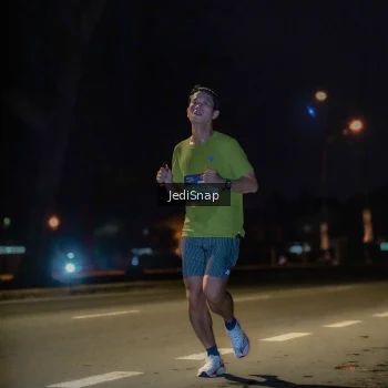 Runner Photo 3714825