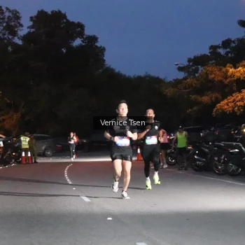Runner Photo 3714837