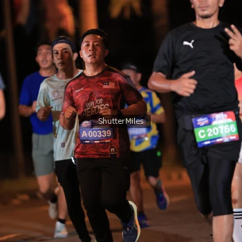 Runner Photo 3714849