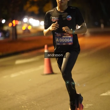 Runner Photo 3714929