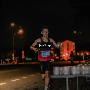 Runner Photo 3714933