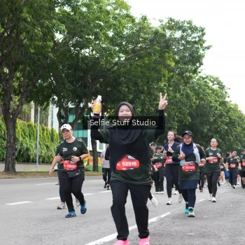 Runner Photo 3714941
