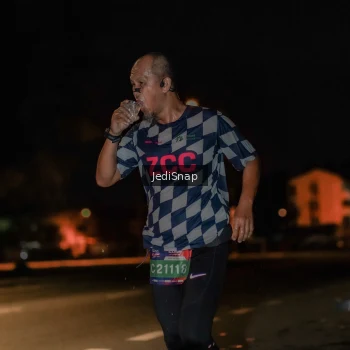 Runner Photo 3714990