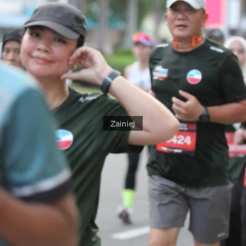 Runner Photo 3714994