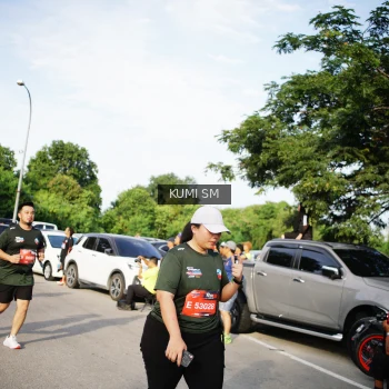 Runner Photo 3715006