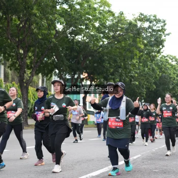 Runner Photo 3715023