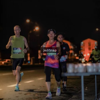 Runner Photo 3715113
