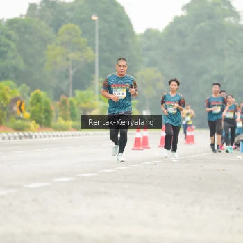 Runner Photo 3715196