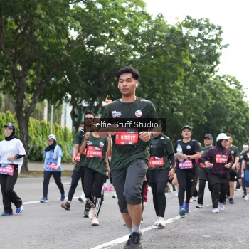Runner Photo 3715206