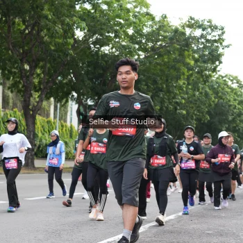 Runner Photo 3715229