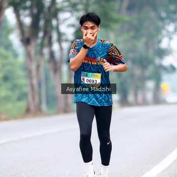 Runner Photo 3715302