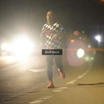 Runner Photo 3715316