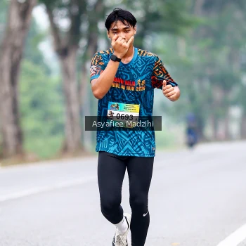 Runner Photo 3715418
