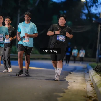 Runner Photo 3715424