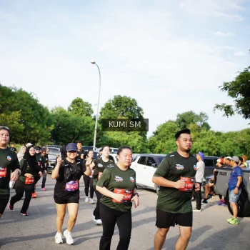 Runner Photo 3715427