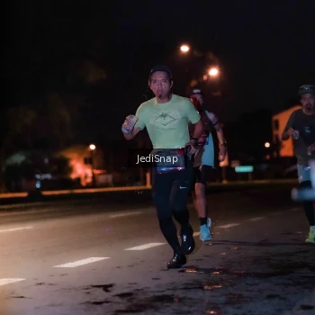 Runner Photo 3715454