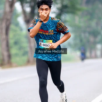 Runner Photo 3715456