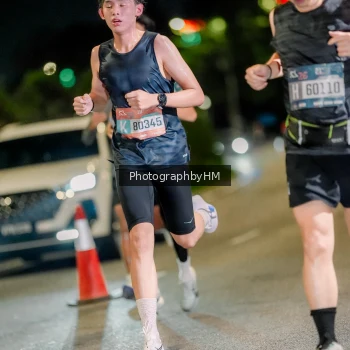 Runner Photo 3715544