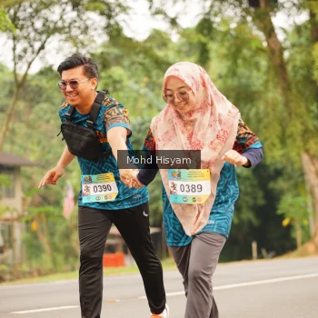 Runner Photo 3715557