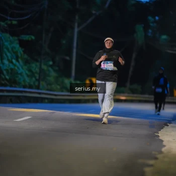 Runner Photo 3715559