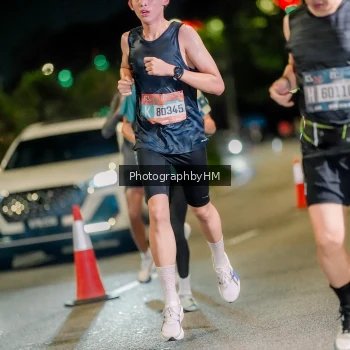 Runner Photo 3715564