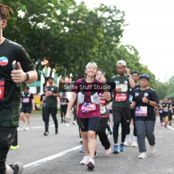 Runner Photo 3715574