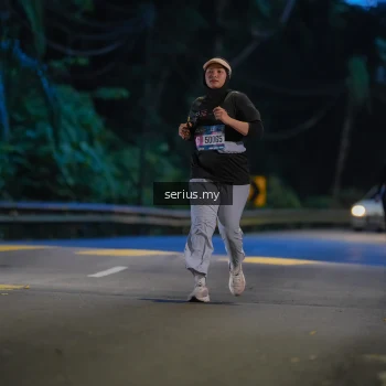 Runner Photo 3715592