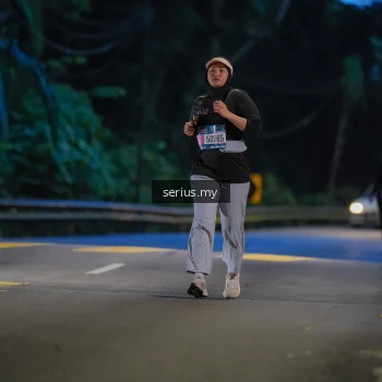 Runner Photo 3715594