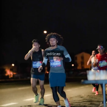 Runner Photo 3715601