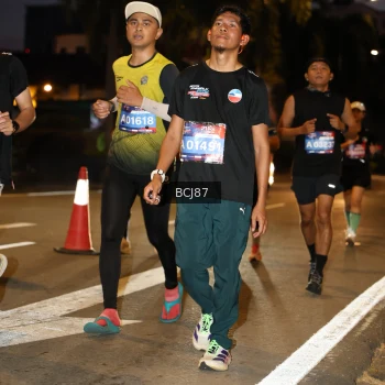 Runner Photo 3715612