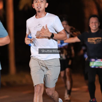Runner Photo 3715625