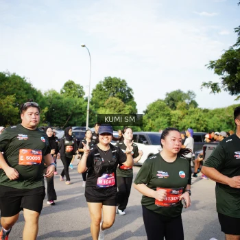 Runner Photo 3715659