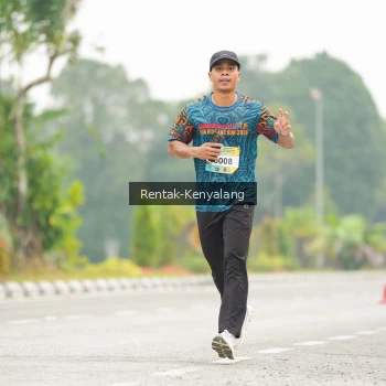 Runner Photo 3715661
